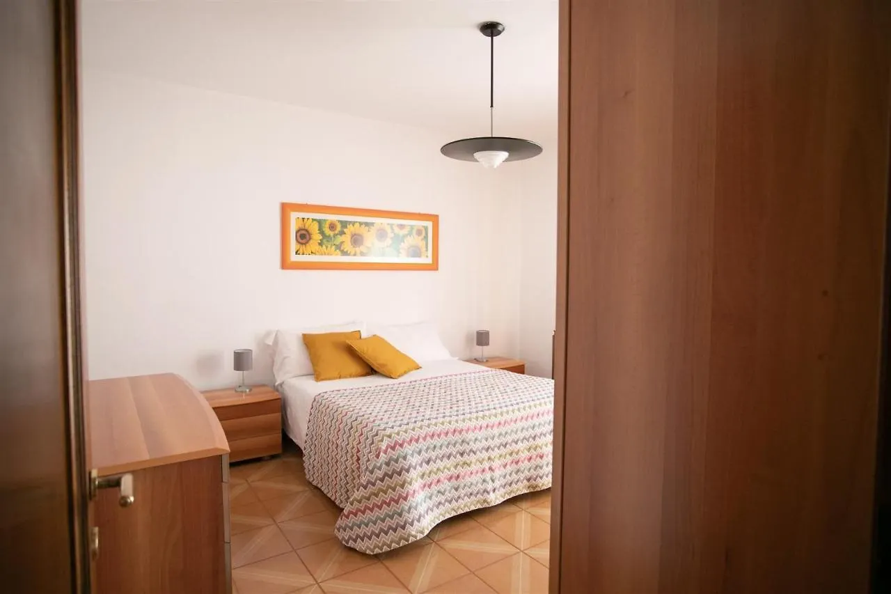 Apartment Iseolakerental - Appartamento Livio Solto Collina Italy