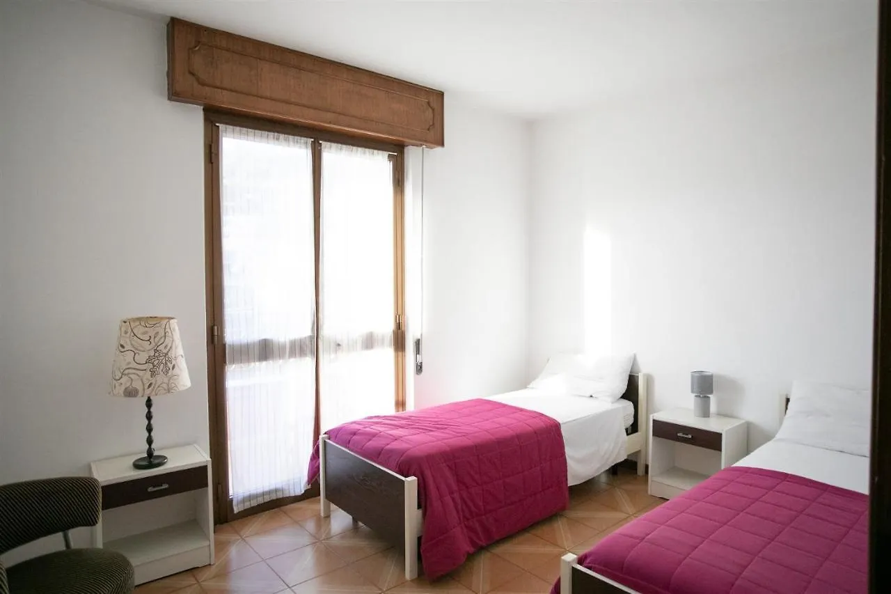 Iseolakerental - Appartamento Livio Solto Collina Italy